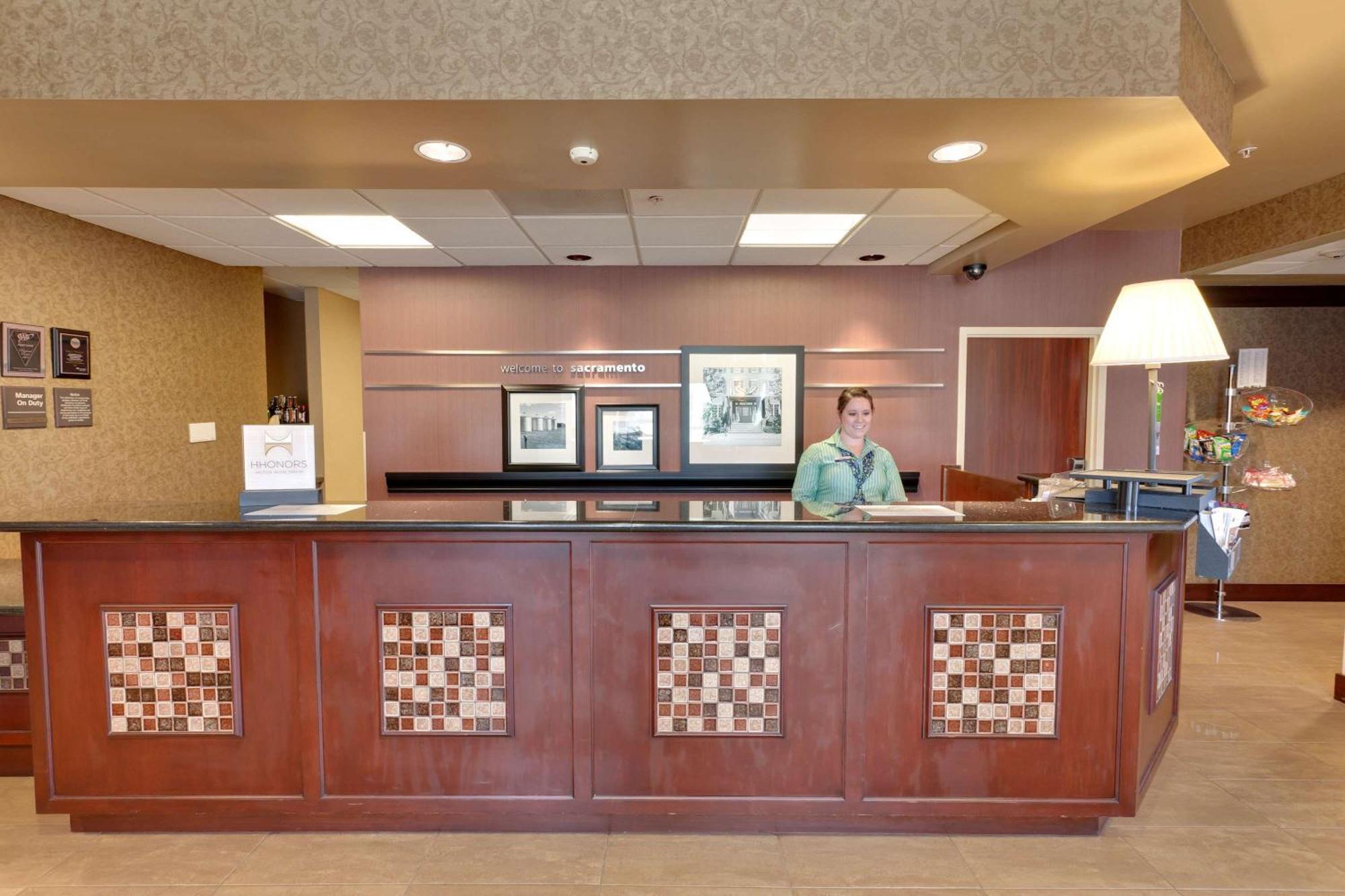 Hampton Inn & Suites Sacramento-Airport-Natomas Buitenkant foto